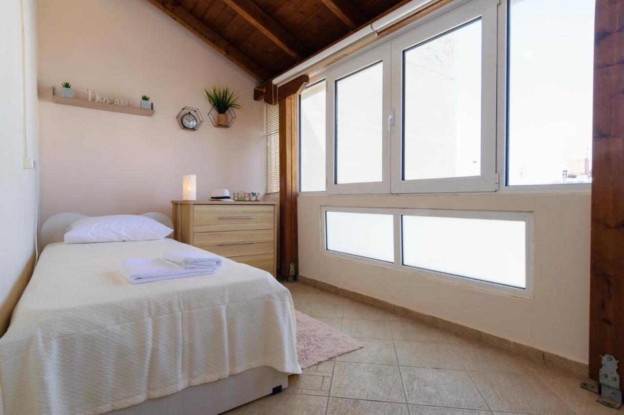 Central Penthouse In Quiet Neighborhood Near Sandy Beach Khania Eksteriør bilde